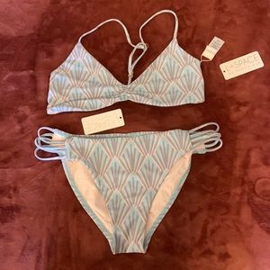 🆕 L*Space Elle Top & Low Down Bottom -Lagoon 👙